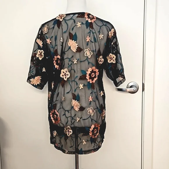 Embroidered floral black mesh wrap kimono open front side slits short sleeve Lg - Picture 6 of 10